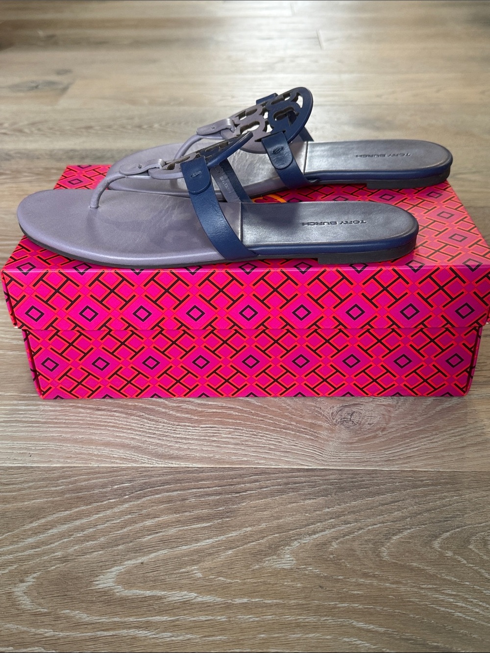 Tory Burch Miller Dark Lotus/Bermuda Miller Soft Leather Thong Sandals 9 - Picture 5 of 13